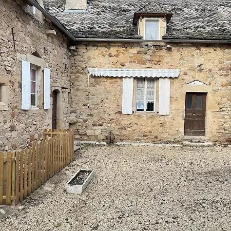 בית נופש Ferme Du Xviie Siecle Restauree 120 M2 *