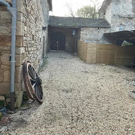 בית נופש Ferme Du Xviie Siecle Restauree 120 M2 *